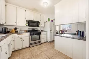 1025 Dixie, Hemet, CA 92543 - Photo 8