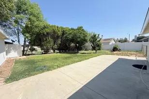 1095 Jadestone Ln, Corona, CA 92882 - Photo 30