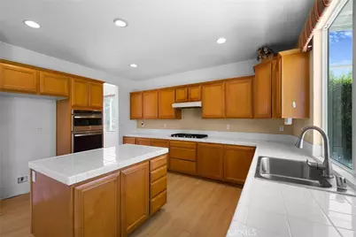 23281 Highland Oaks Court, Wildomar, CA 92595 - Photo 8