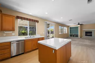 23281 Highland Oaks Ct, Wildomar, CA 92595 - Photo 10