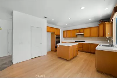 23281 Highland Oaks Court, Wildomar, CA 92595 - Photo 6