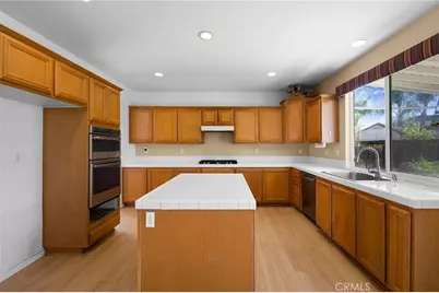 23281 Highland Oaks Court, Wildomar, CA 92595 - Photo 8