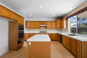 23281 Highland Oaks Ct, Wildomar, CA 92595 - Photo 8