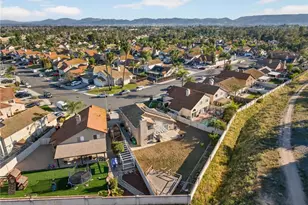 39055 Via Las Sintras, Murrieta, CA 92562 - Photo 40