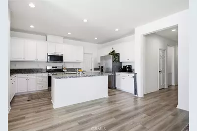 29068 Golden Sunset, Winchester, CA 92596 - Photo 4