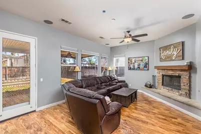 31982 Genoa, Winchester, CA 92596 - Photo 8