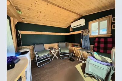 1295 S Cawston Avenue, Hemet, CA 92545 - Photo 2