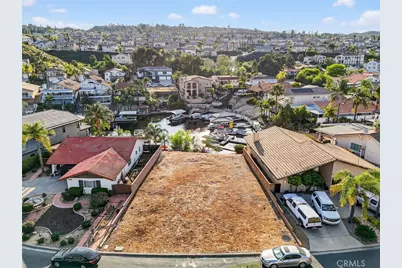 21951 Stawberry Lane, Canyon Lake, CA 92587 - Photo 2