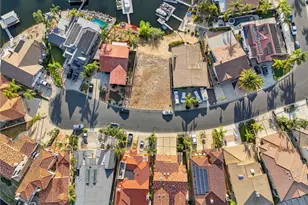 21951 Stawberry Ln, Canyon Lake, CA 92587 - Photo 6