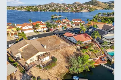 21951 Stawberry Lane, Canyon Lake, CA 92587 - Photo 8