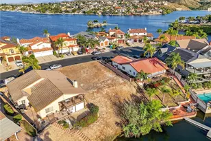 21951 Stawberry Ln, Canyon Lake, CA 92587 - Photo 8