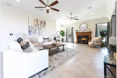 26045 Lucille Circle, Murrieta, CA 92562 - Photo 6