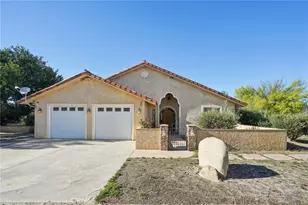 41810 Lakefront, Aguanga, CA 92536 - Photo 2