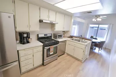 22346 Harbor Ridge Lane #4, Torrance, CA 90502 - Photo 4