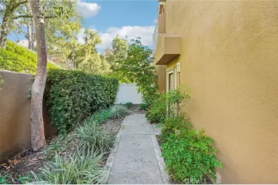 28515 Klondike, Trabuco Canyon, CA 92679 - Photo 6