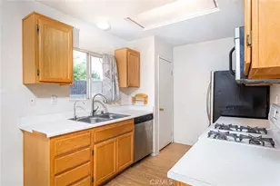 10611 Plainfield, Adelanto, CA 92301 - Photo 8