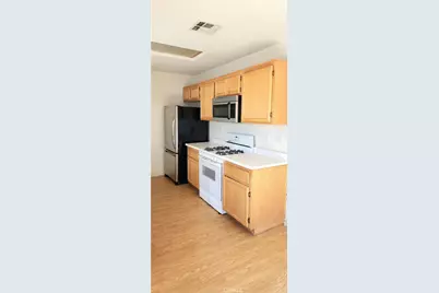 10611 Plainfield, Adelanto, CA 92301 - Photo 4