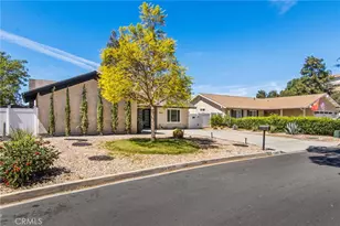 42665 San Julian Pl, Temecula, CA 92592 - Photo 4