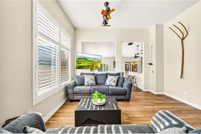 32445 Stonewood Way, Lake Elsinore, CA 92530 - Photo 10