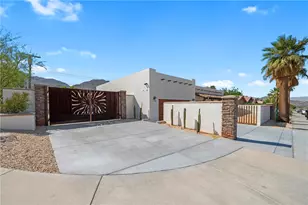 54217 Eisenhower, La Quinta, CA 92253 - Photo 14