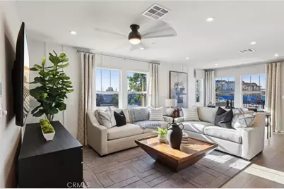 15563 April Dawn Way #5, Fontana, CA 92336 - Photo 2