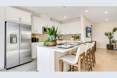 2811 E Amberley Privado, Ontario, CA 91762 - Photo 2