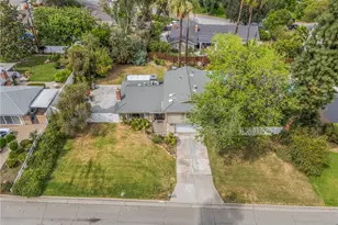 2367 Deerhorn Dr, Riverside, CA 92506 - Photo 4