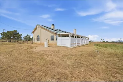 12035 Barbet, Phelan, CA 92371 - Photo 32