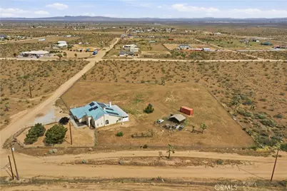 12035 Barbet, Phelan, CA 92371 - Photo 44