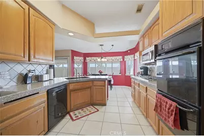 12035 Barbet, Phelan, CA 92371 - Photo 8