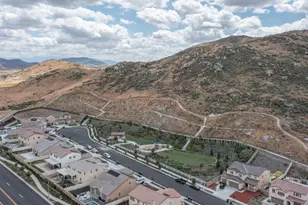 29569 Saddle Dr, Winchester, CA 92596 - Photo 8