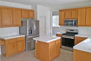 31935 Violet Dr, Winchester, CA 92596 - Photo 4
