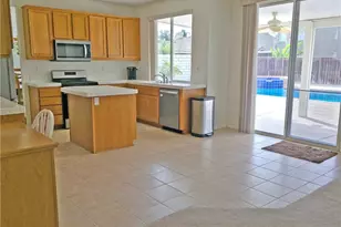 31935 Violet Dr, Winchester, CA 92596 - Photo 6