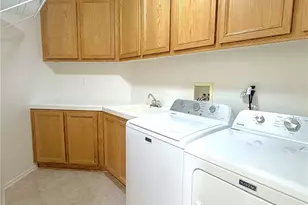 31935 Violet Dr, Winchester, CA 92596 - Photo 12
