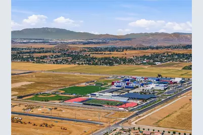 30196 Meadow Oaks Street, Menifee, CA 92585 - Photo 32