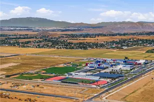 30196 Meadow Oaks St, Menifee, CA 92585 - Photo 32