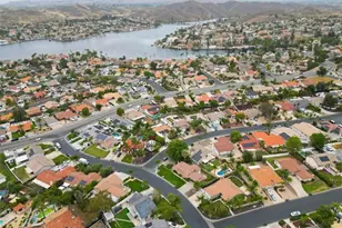 22860 Mariner Dr, Canyon Lake, CA 92587 - Photo 8