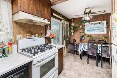 296 Southern Rd, El Cajon, CA 92020 - Photo 10