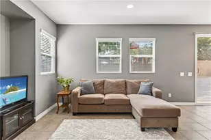 5759 Mapleview Dr, Jurupa, CA 92509 - Photo 6