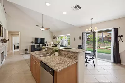 37052 Almond, Murrieta, CA 92563 - Photo 10