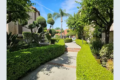 1711 Grismer Avenue #52, Burbank, CA 91504 - Photo 58