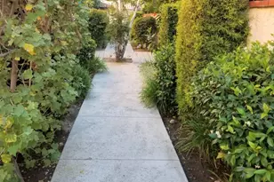 1711 Grismer Ave, Burbank, CA 91504 - Photo 38