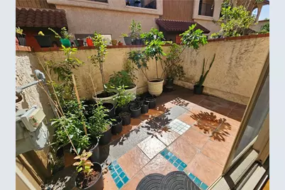 1711 Grismer Avenue #52, Burbank, CA 91504 - Photo 2
