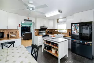 24014 Manresa Ct, Murrieta, CA 92562 - Photo 12