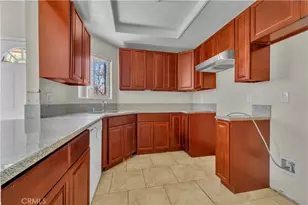 36806 Meadowview Ct, Palmdale, CA 93552 - Photo 2