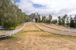 38500 Calle Pimienta, Murrieta, CA 92562 - Photo 56