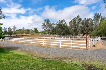 38500 Calle Pimienta, Murrieta, CA 92562 - Photo 56