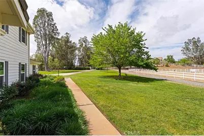 38500 Calle Pimienta, Murrieta, CA 92562 - Photo 50