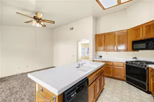 39555 Glenwood Ct, Murrieta, CA 92563 - Photo 18