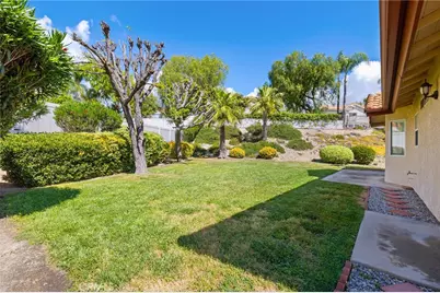 39555 Glenwood Court, Murrieta, CA 92563 - Photo 38